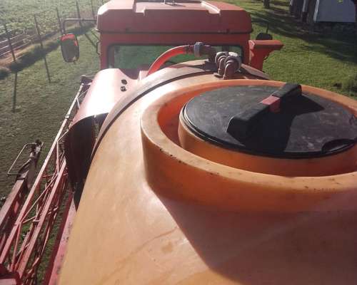 Barbuy de 2000lts, con Alas de 23mts