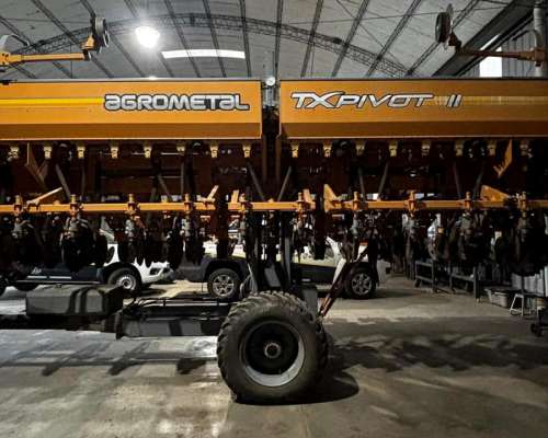 Agrometal TX Pivot 16 a 52, año 2017, Doble Fertilización.