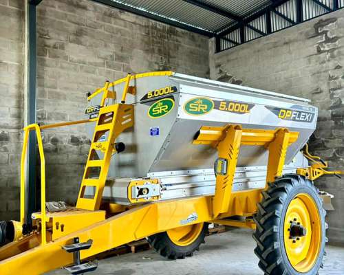Fertilizadora de Arrastre, al Boleo, SR Dpflexi, 5.000 L,