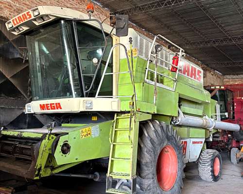 Cosechadora Claas Mega 218