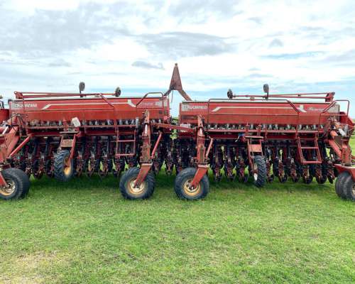 Sembradora Pionera 5517 con Kit de Gruesa Neumatica 2835
