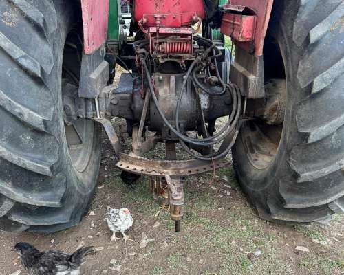 Massey Ferguson 1078 con Pala