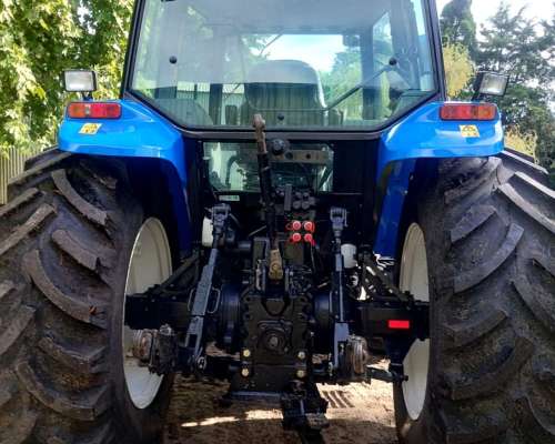 New Holland TM 125. 125hp. Tres Puntos.