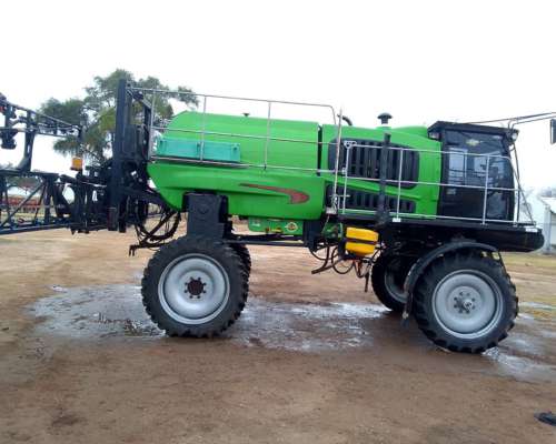 Pulverizadora Metalfor 3200 año 2011