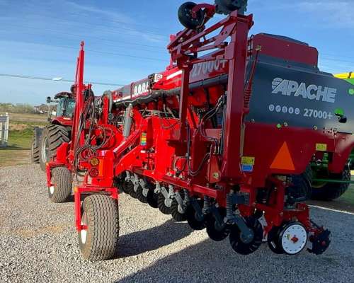 Apache 27000 20 a 42 / 16 Líneas a 52 Precicion Planting