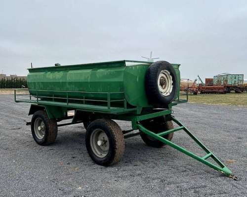 Acoplado Tanque Mauro de 3000 Lts de Capacidad