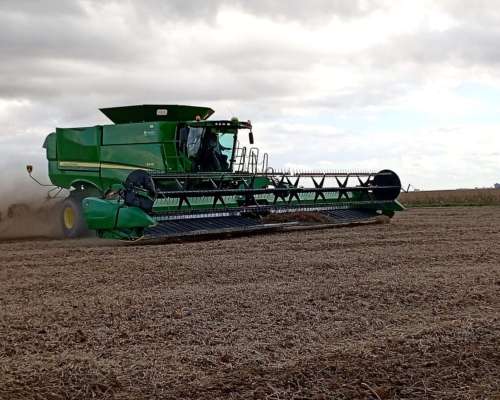 John Deere S670. DT. año 2017. 8000 Hs