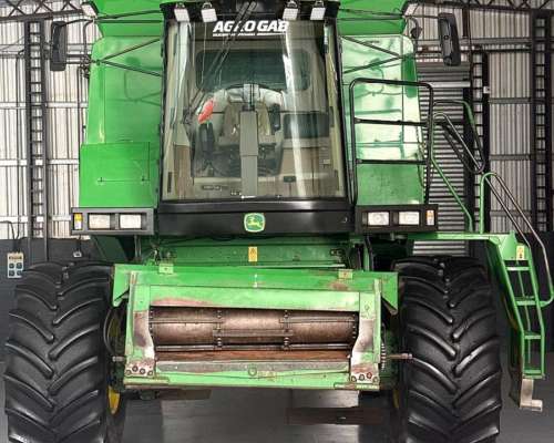 Cosechadora John Deere 1550 25 Pies - año 2004 - Usada.