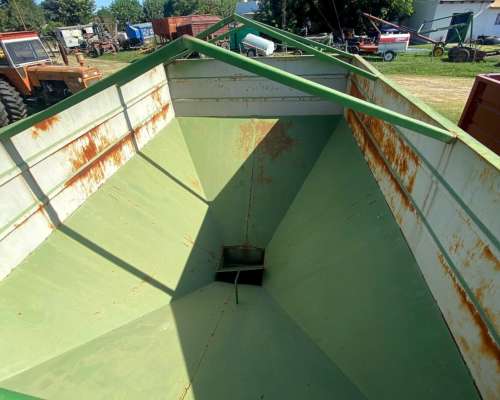 Tolva 4tt Nueva “despintada”