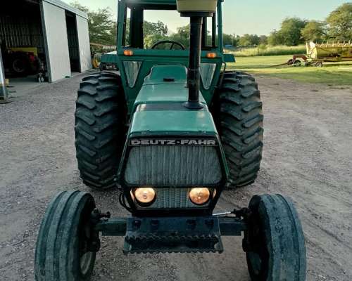 Tractor Deutz Fahr AX100 con 23,1x30