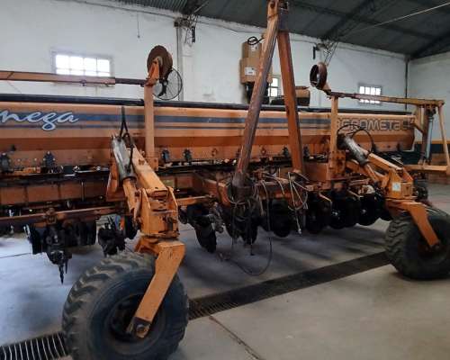 Sembradora Agrometal TX Mega 13 a 52cm
