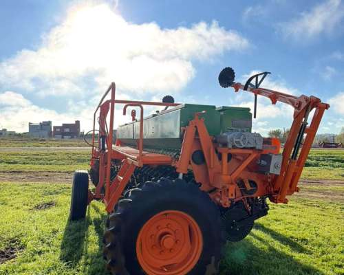 Sembradora Dumaire 710 Serie II Fina de 35 a 19 cm