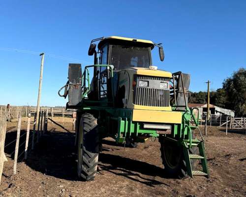 John Deere Caimán 3028. Botalón 28 Mts. Piloto 9 Cortes.