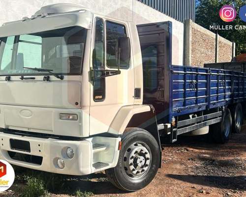 Ford Cargo 1517 Modelo 2003 Balancin con Carroceria