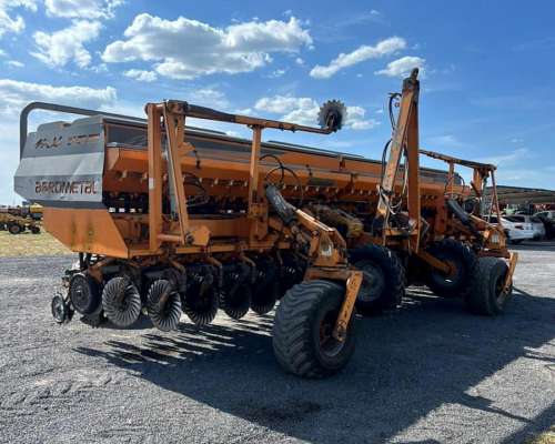Sembradora Agrometal MX de 33 a 21