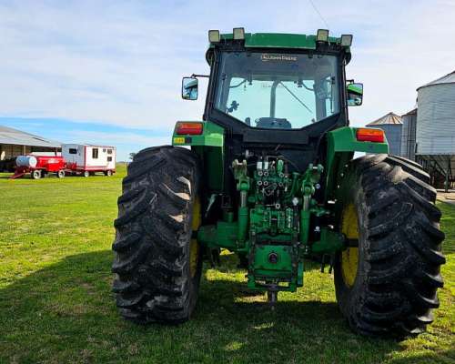 Tractor John Deere 7500