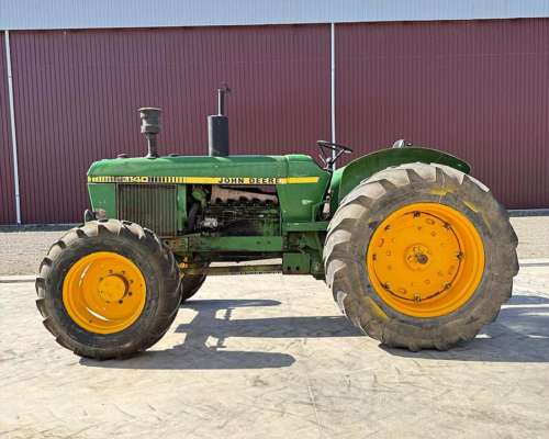 Tractor John Deere 3140, 110 HP, 4x4, sin Cabina, año 1985