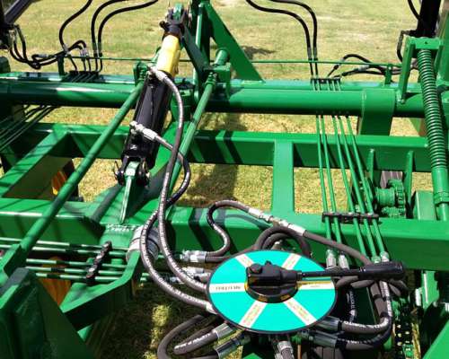 Rastrillo Estelar en V de Giro Cardánico Agroar RTC 1412