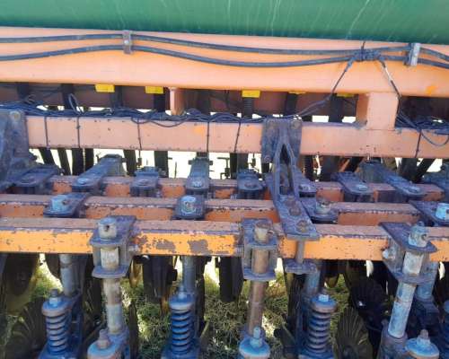 Sembradora Dumaire 760. Buen Estado.