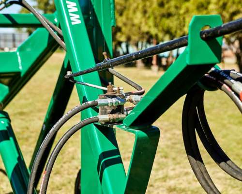 Elevador Transportador de Rollos 2 Cilindros Agromec