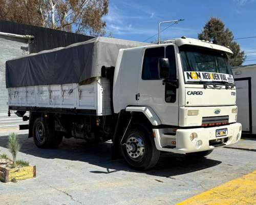 Ford Cargo 1722 Usado con Carroceria y Acoplado Nqnmaq