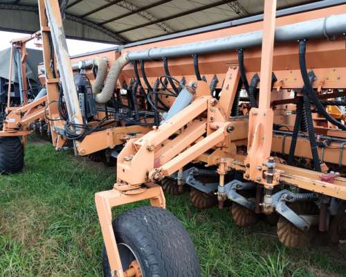 Sembradora Agrometal TX Mega 16 a 52 Precision Planting