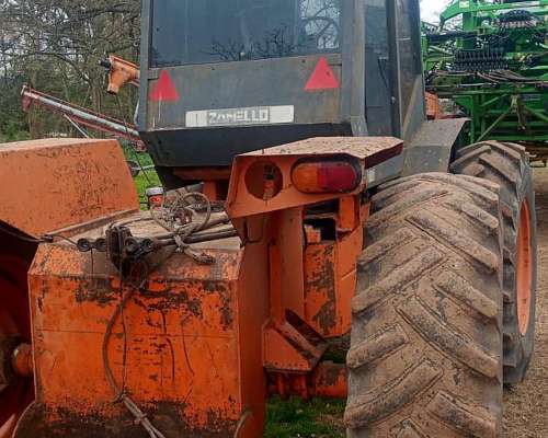 Zanello 4200 con Motor Deutz 160hp.