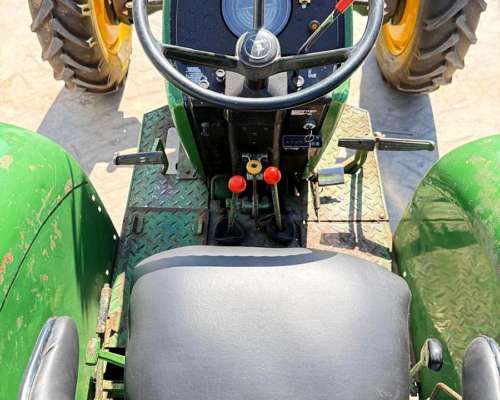 Tractor John Deere 3140, 110 HP, 4x4, sin Cabina, año 1985