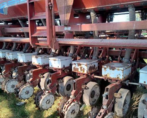 Sembradora Monumental M6750 Usada