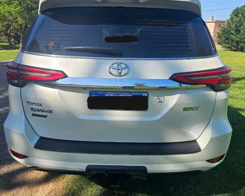Toyota SW4 2.8tdi SRX A/T 7 Asientos