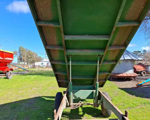 Acoplado Vuelco Trasero SYB 4 TN