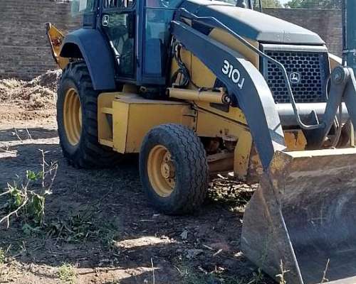 Retroexcavadora John Deere 310j
