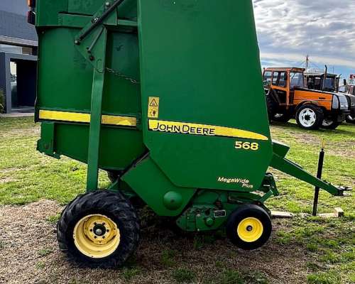 Rotoenfardadora John Deere 568 año 2012.