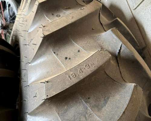 Ruedas Pirelli con Llantas sin Uso. Escucho Ofertas.