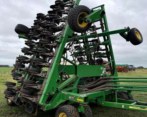 Sembradora AIR Drill John Deere 13 Mts.