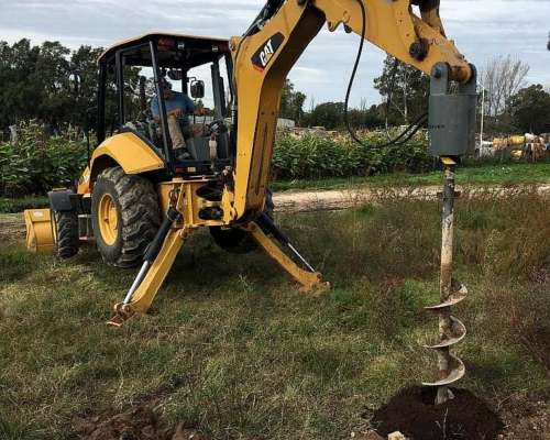 Implemento Hoyadora para Minicargadora