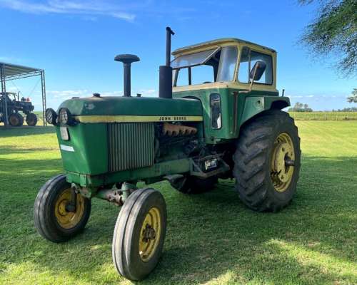Tractor John Deere Modelo 3530 año 1983