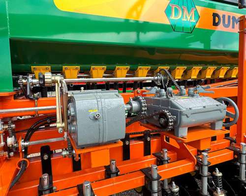 Sembradora Dumaire 710 Serie 2 33 Líneas a 21cm