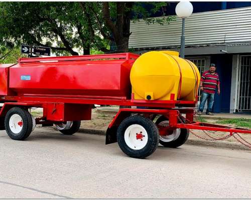 Acoplado Cisterna Combinada 5.000 Lts. + 1000 Lts. de Agua.