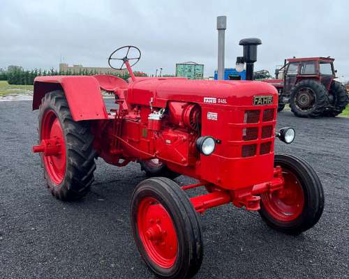 Tractor Fahr D45l con Toma de Fuerza