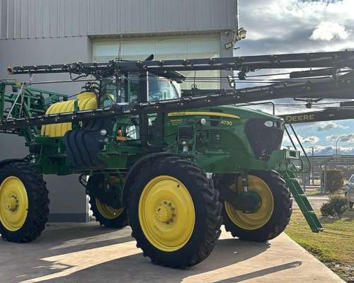 Pulverizadora John Deere 4730 - 2018