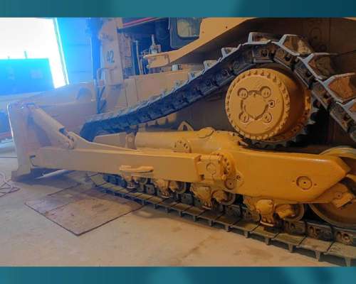 Topador Caterpillar D8R (id613)