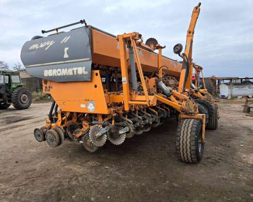 Agrometal MXY LL . de 31 a 21 CM. año 2014