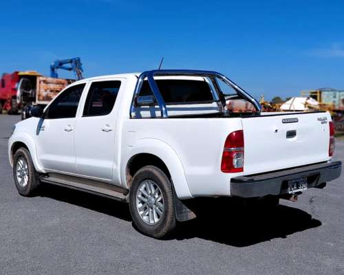 Toyota Hilux SRV 4X2 2015 - 245.000 km