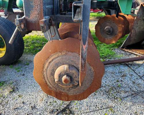 Rastra de 44 Discos con Alas Rebatibles Marca Erca