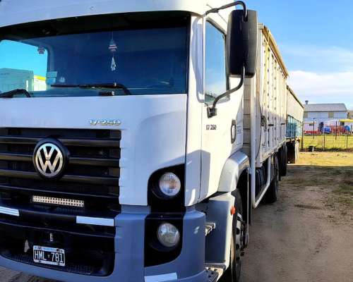 Volkswagen 17.250 Modelo 2008 + Acoplado Incluido
