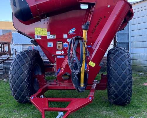 Ascanelli 28 TN. Nueva con Balanza y Cubiertas