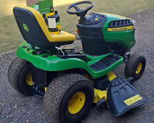 Tractor Cespero John Deere E140 Igual a Nuevo