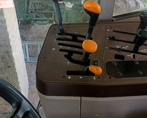 John Deere 6415 Seminuevo