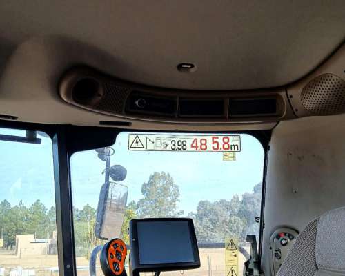 Case 7120 4dw Dual con Draper de 35 Pies